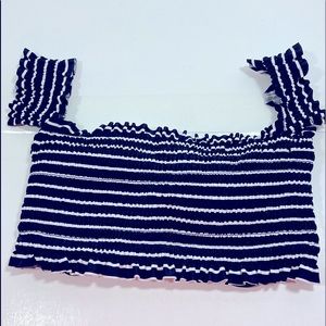 2 for $15 🔥 Exhilaration blue smocked bikini top with sleeves.
